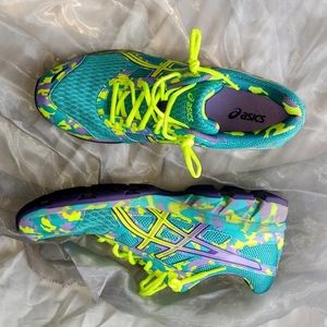 Asics tennis shoes size 11